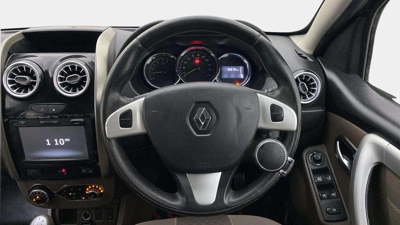 2017 Renault Duster 85 PS RXZ DIESEL, Diesel, Manual, 76,615 km, Steering Wheel Close Up