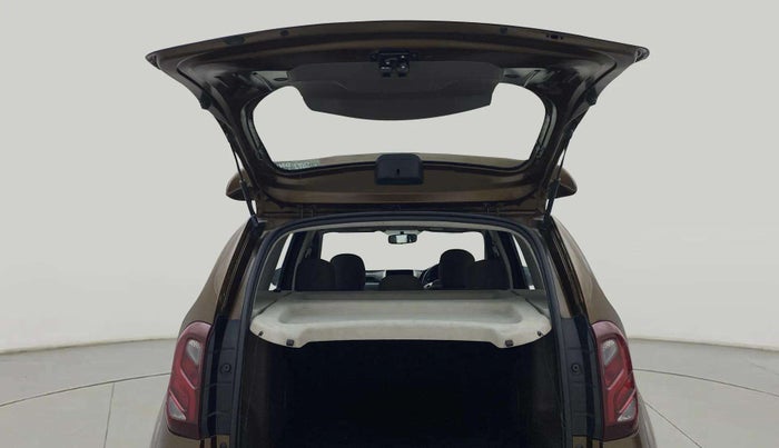 2017 Renault Duster 85 PS RXZ DIESEL, Diesel, Manual, 76,549 km, Boot Door Open