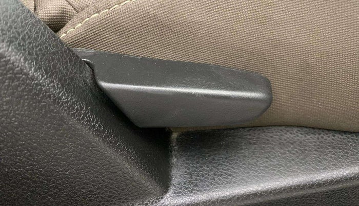 2017 Renault Duster 85 PS RXZ DIESEL, Diesel, Manual, 76,549 km, Driver Side Adjustment Panel