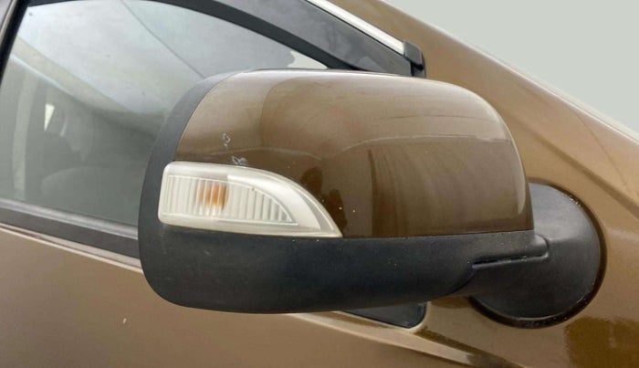 2017 Renault Duster 85 PS RXZ DIESEL, Diesel, Manual, 76,549 km, Right rear-view mirror - Mirror motor not working