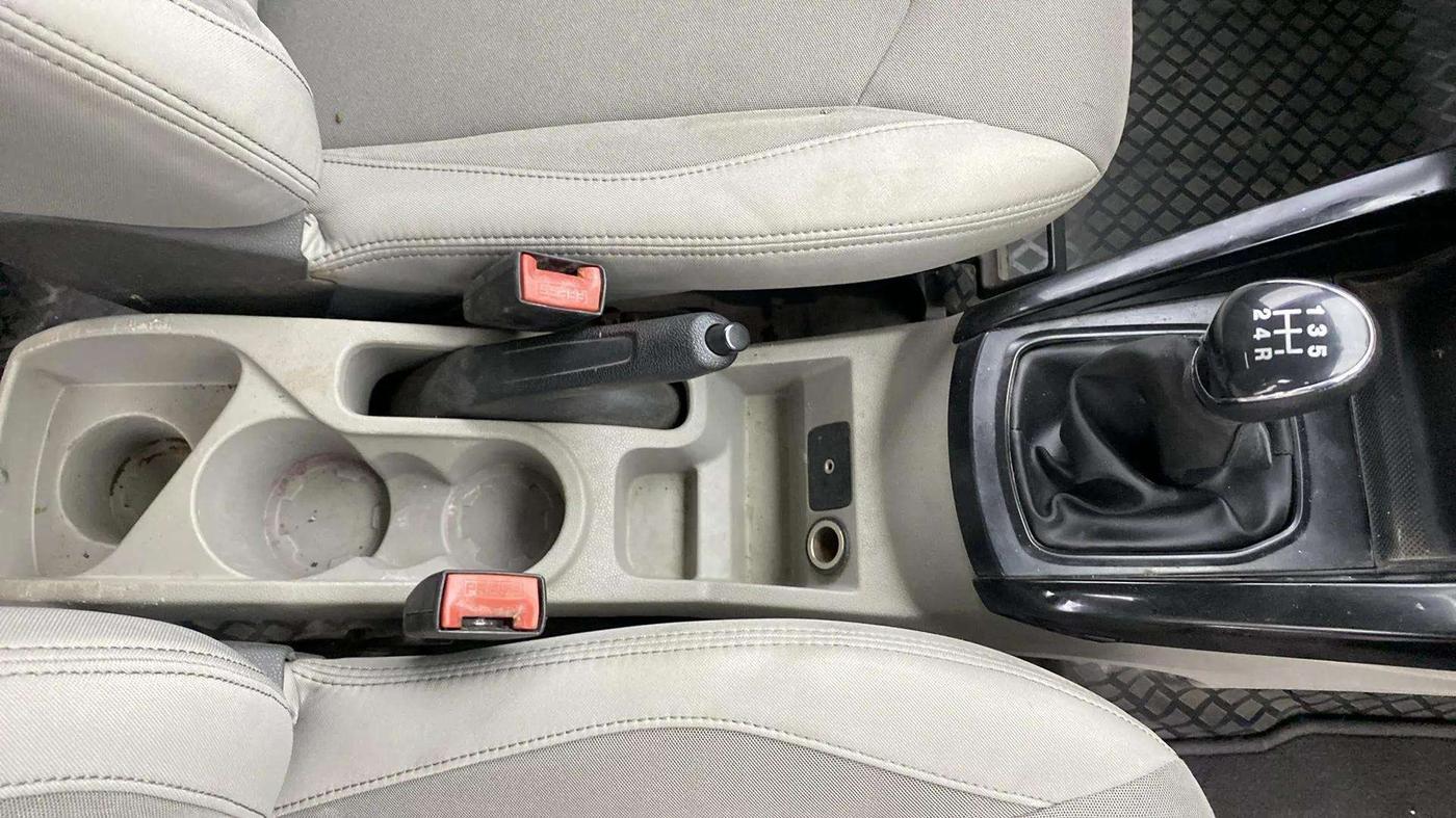 2013 Ford Ecosport TREND 1.5L DIESEL, Diesel, Manual, 91,131 km, Gear Lever