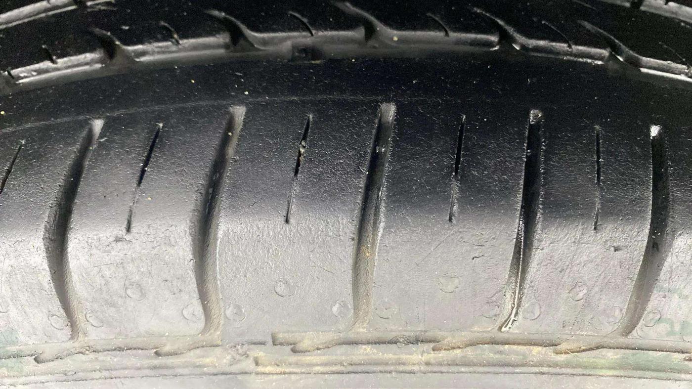 2013 Ford Ecosport TREND 1.5L DIESEL, Diesel, Manual, 91,131 km, Right Rear Tyre Tread