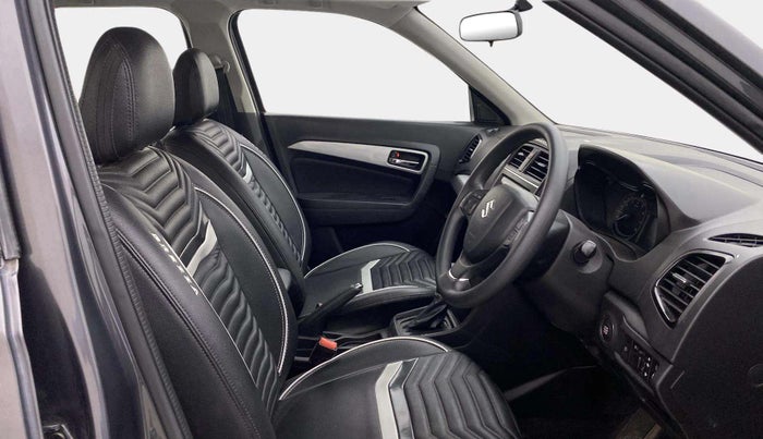 2020 Maruti Vitara Brezza ZXI AT SHVS, Petrol, Automatic, 41,815 km, Right Side Front Door Cabin