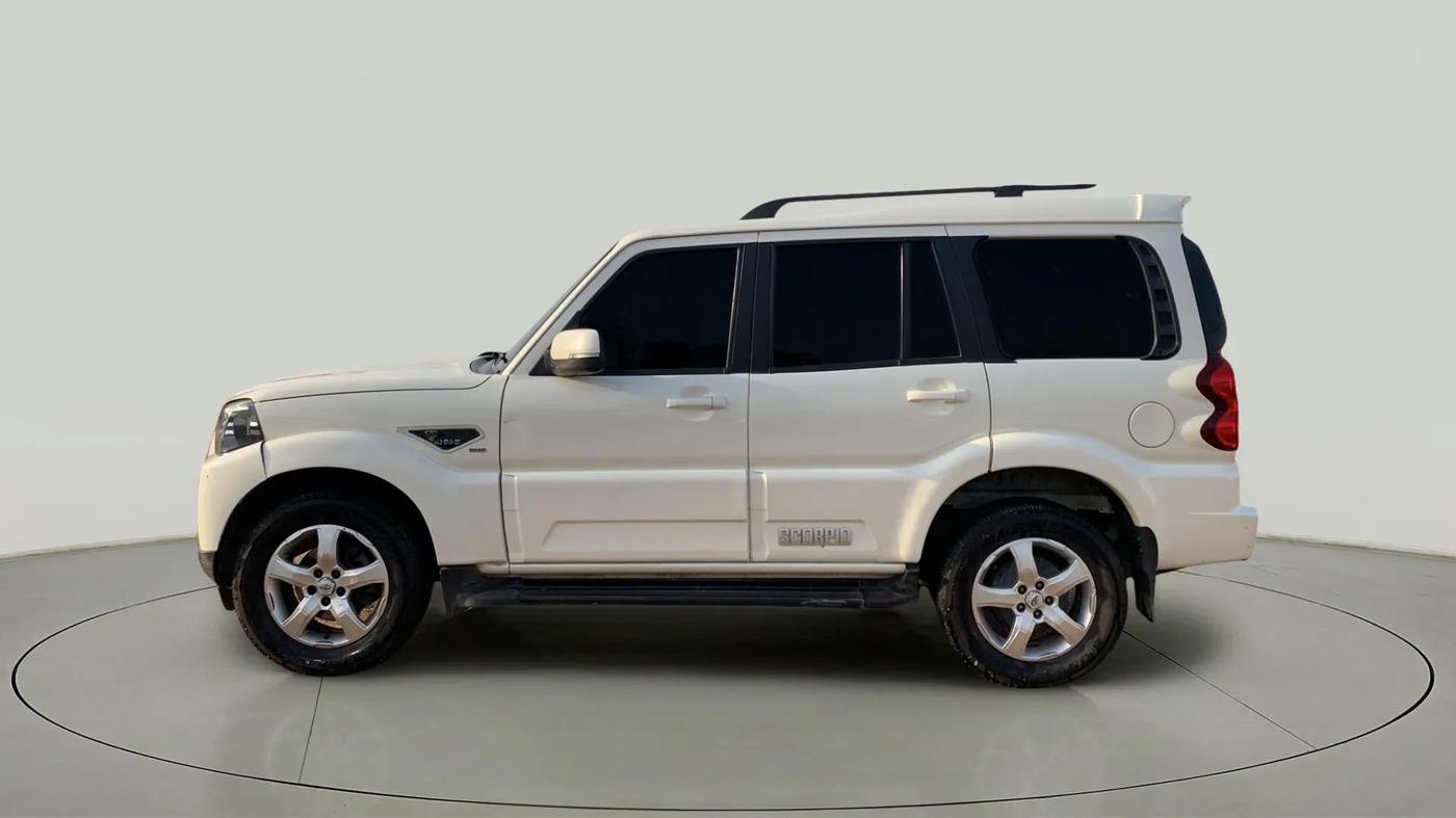2018 Mahindra Scorpio S11 2WD, Diesel, Manual, 1,20,901 km, Left Side