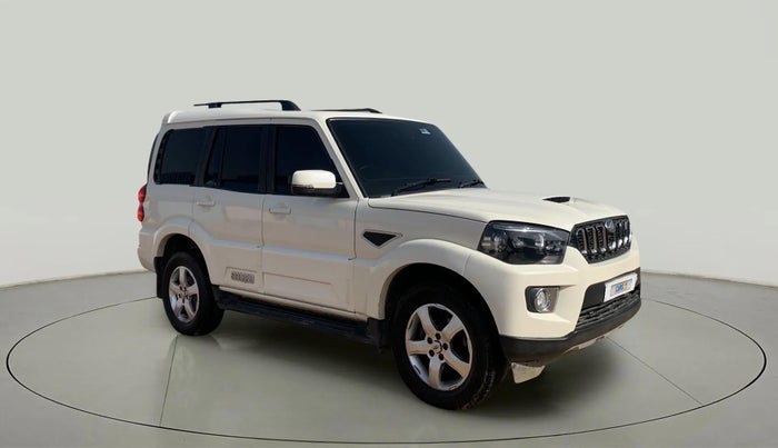 2018 Mahindra Scorpio S11 2WD, Diesel, Manual, 1,20,901 km, Right Front Diagonal