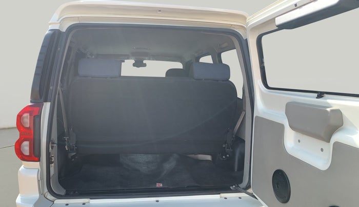 2018 Mahindra Scorpio S11 2WD, Diesel, Manual, 1,20,901 km, Boot Inside