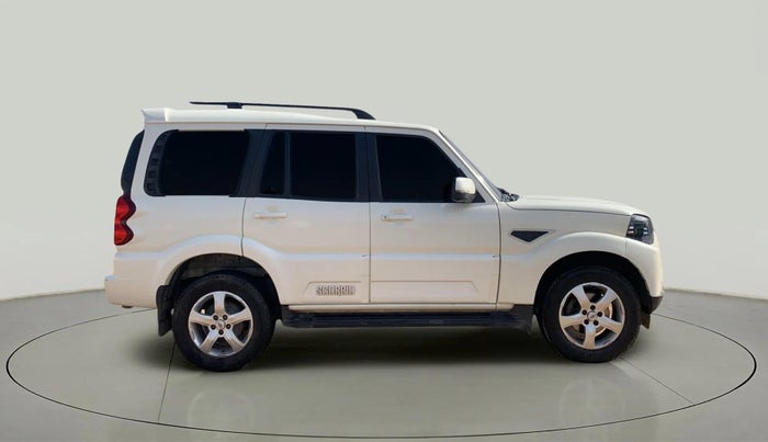 2018 Mahindra Scorpio S11 2WD, Diesel, Manual, 1,20,901 km, Right Side View