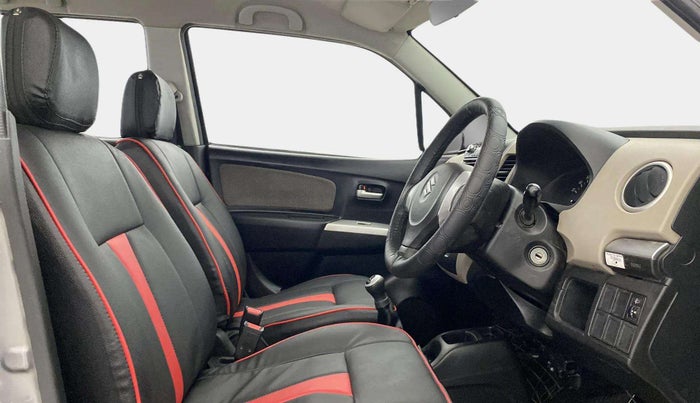 2014 Maruti Wagon R 1.0 LXI, Petrol, Manual, 84,418 km, Right Side Front Door Cabin