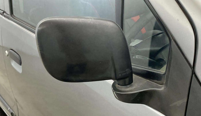 2014 Maruti Wagon R 1.0 LXI, Petrol, Manual, 84,418 km, Right rear-view mirror - Mirror movement not proper