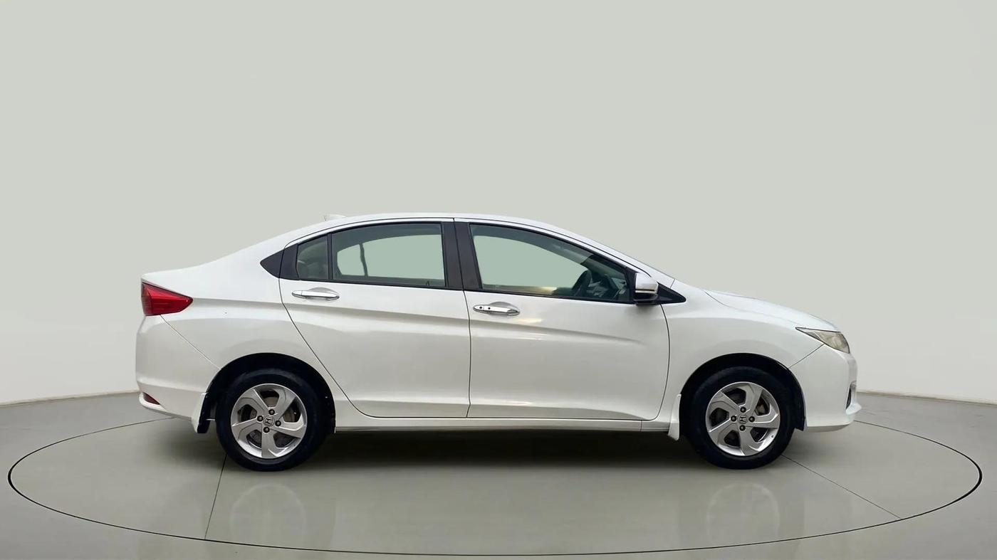 2016 Honda City 1.5L I-VTEC VX (O) MT, Petrol, Manual, 30,282 km, Right Side View
