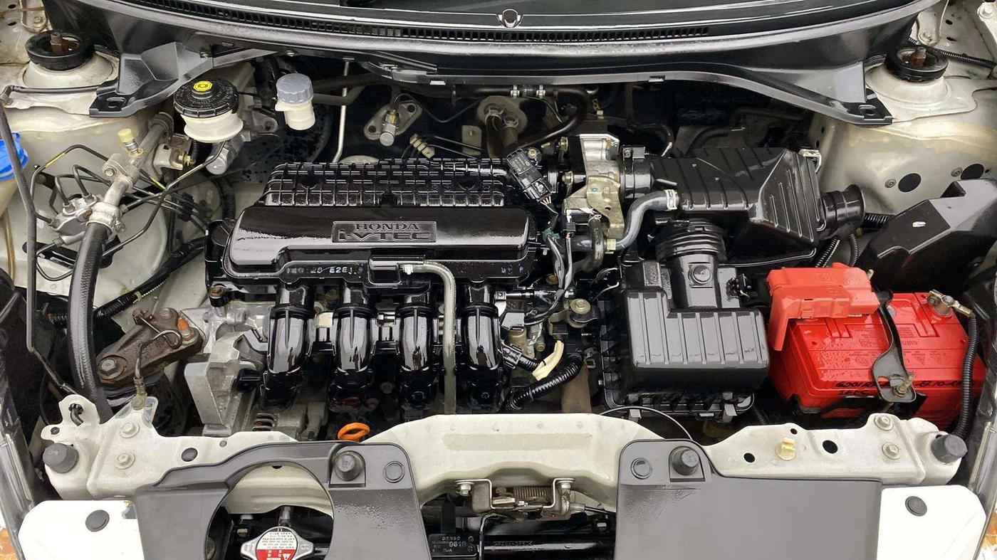 2014 Honda Brio S MT, Petrol, Manual, 48,819 km, Engine View