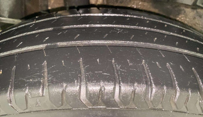 2017 Maruti Dzire VDI, Diesel, Manual, 63,449 km, Right Rear Tyre Tread