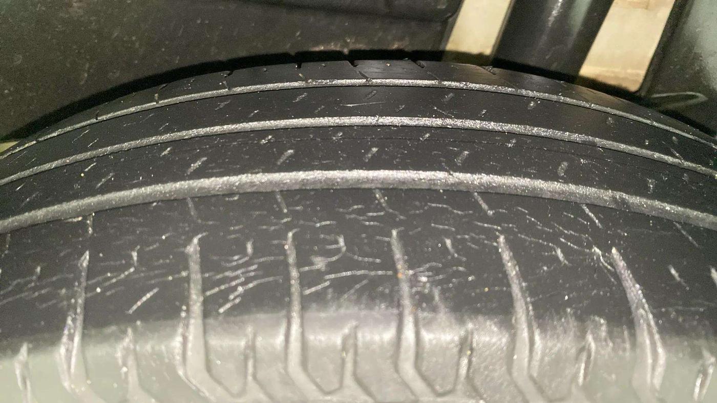 2017 Maruti Dzire VDI, Diesel, Manual, 63,449 km, Left Rear Tyre Tread