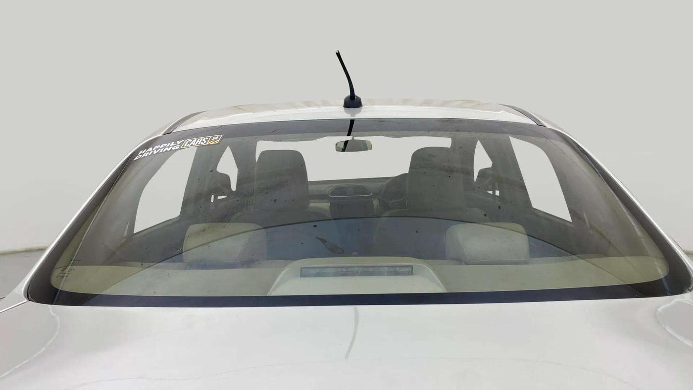 2017 Maruti Dzire VDI, Diesel, Manual, 63,449 km, Rear Windshield