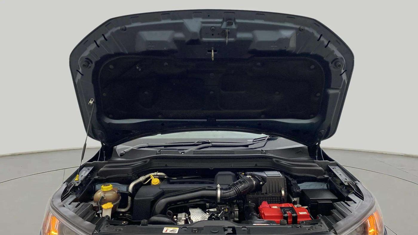 2020 Mahindra XUV300 W8 (O) 1.5 DIESEL AMT, Diesel, Automatic, 37,428 km, Open Bonet