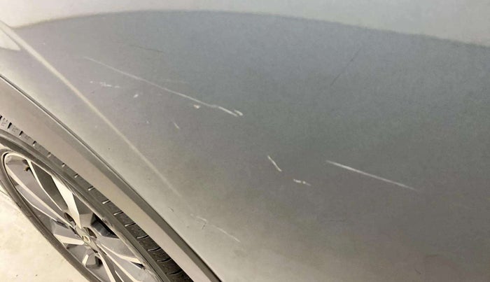 2020 Mahindra XUV300 W8 (O) 1.5 DIESEL AMT, Diesel, Automatic, 37,333 km, Right rear door - Minor scratches