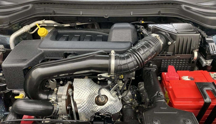 2020 Mahindra XUV300 W8 (O) 1.5 DIESEL AMT, Diesel, Automatic, 37,333 km, Engine View