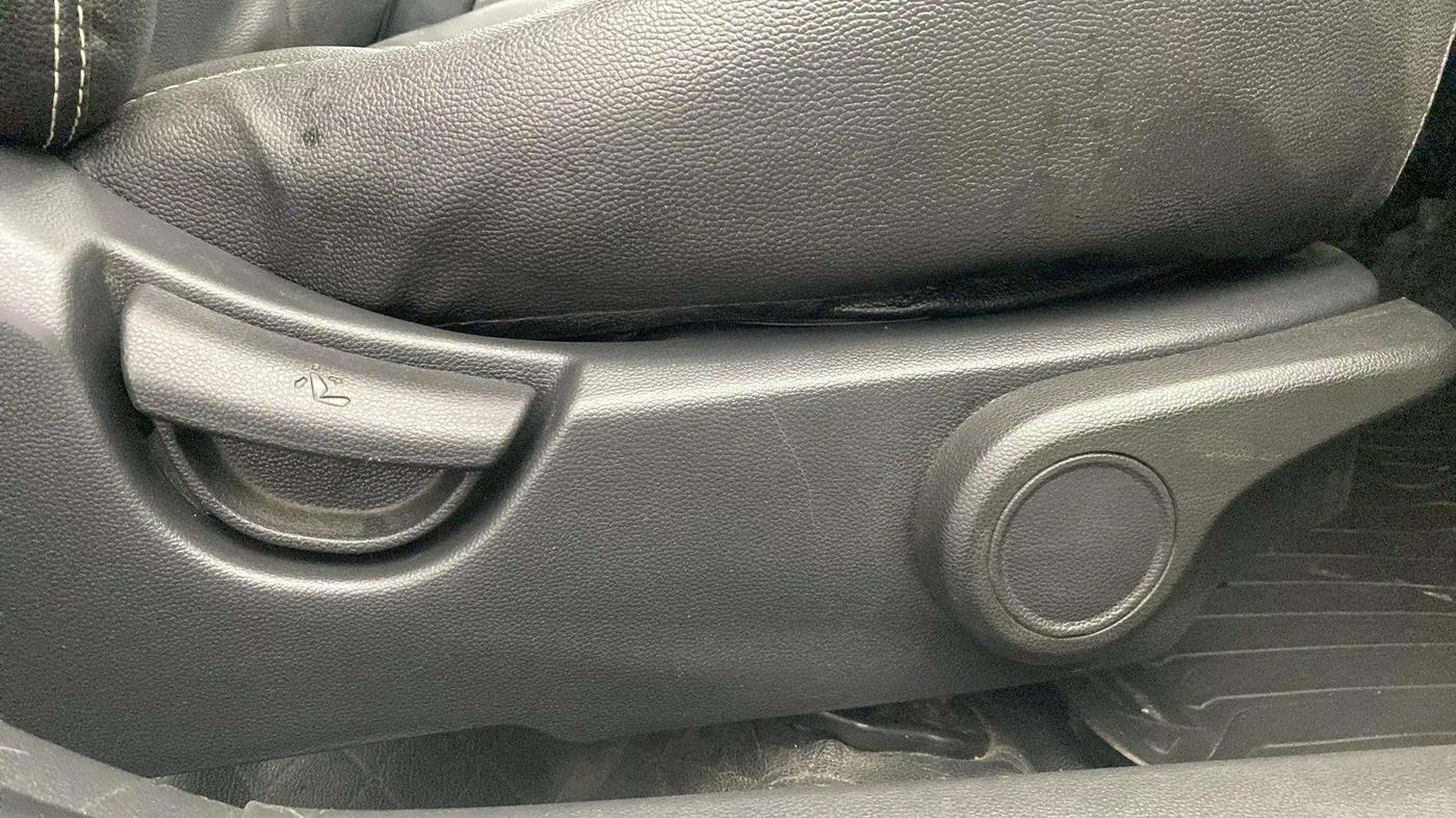 2014 Hyundai Grand i10 ASTA 1.1 CRDI, Diesel, Manual, 72,722 km, Driver Side Adjustment Panel