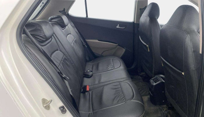 2014 Hyundai Grand i10 ASTA 1.1 CRDI, Diesel, Manual, 72,722 km, Right Side Rear Door Cabin