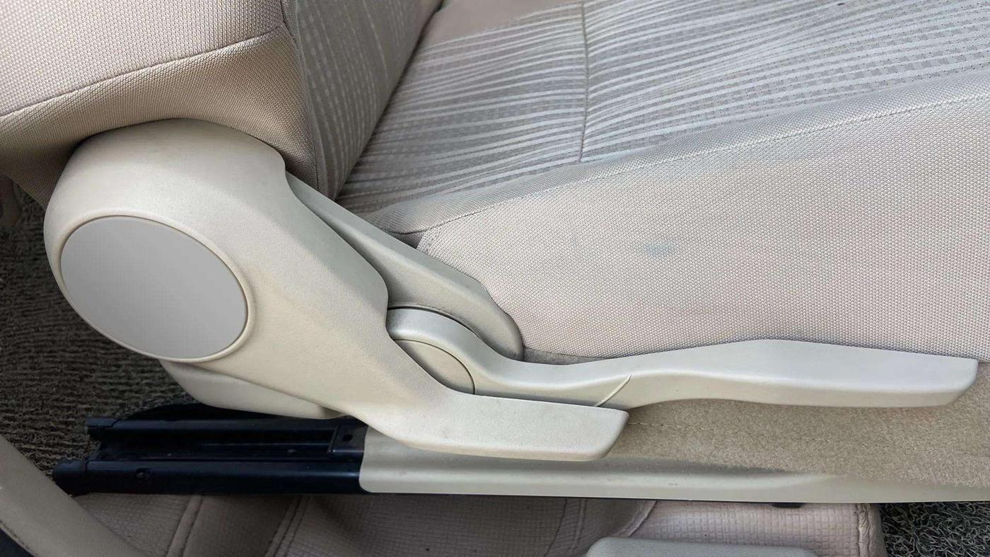 2019 Maruti Dzire VXI, Petrol, Manual, 33,033 km, Driver Side Adjustment Panel