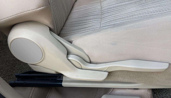 2019 Maruti Dzire VXI, Petrol, Manual, 32,620 km, Driver Side Adjustment Panel