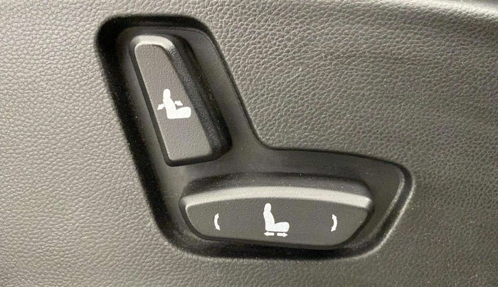 2019 MG HECTOR SHARP 1.5 DCT PETROL, Petrol, Automatic, 56,524 km, Driver Side Adjustment Panel