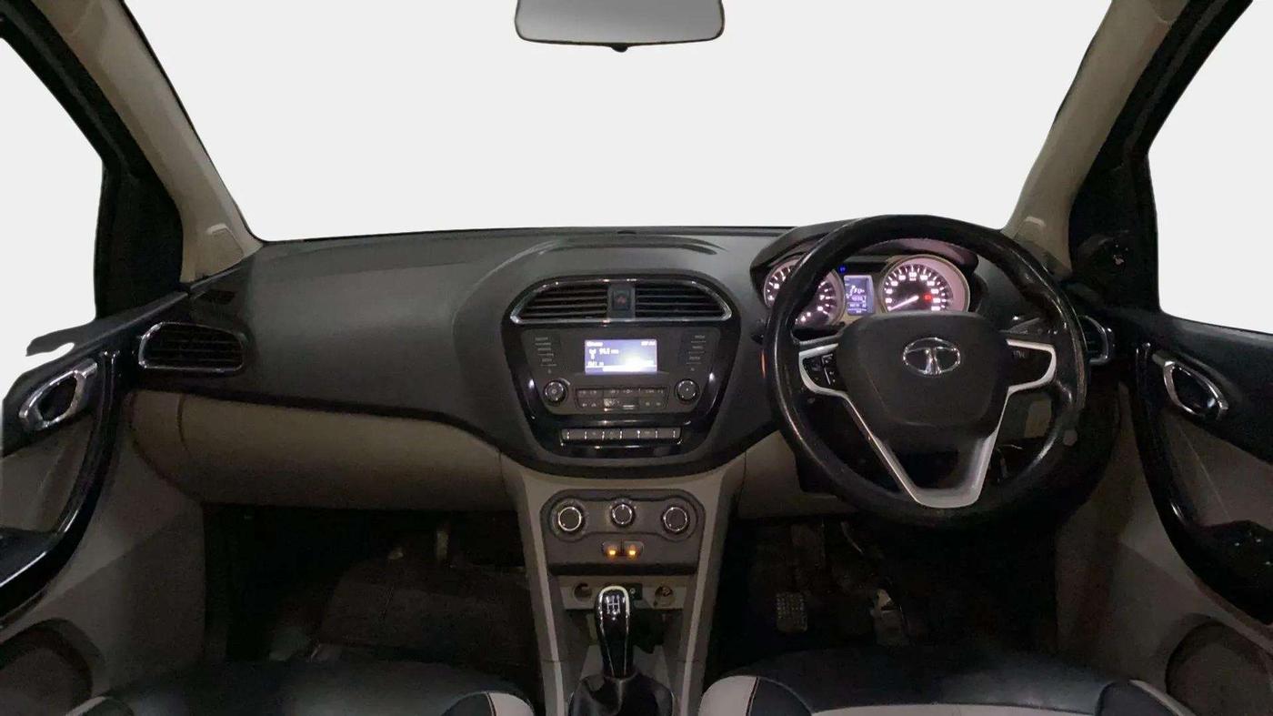 2016 Tata Tiago XZ PETROL, Petrol, Manual, 46,929 km, Dashboard