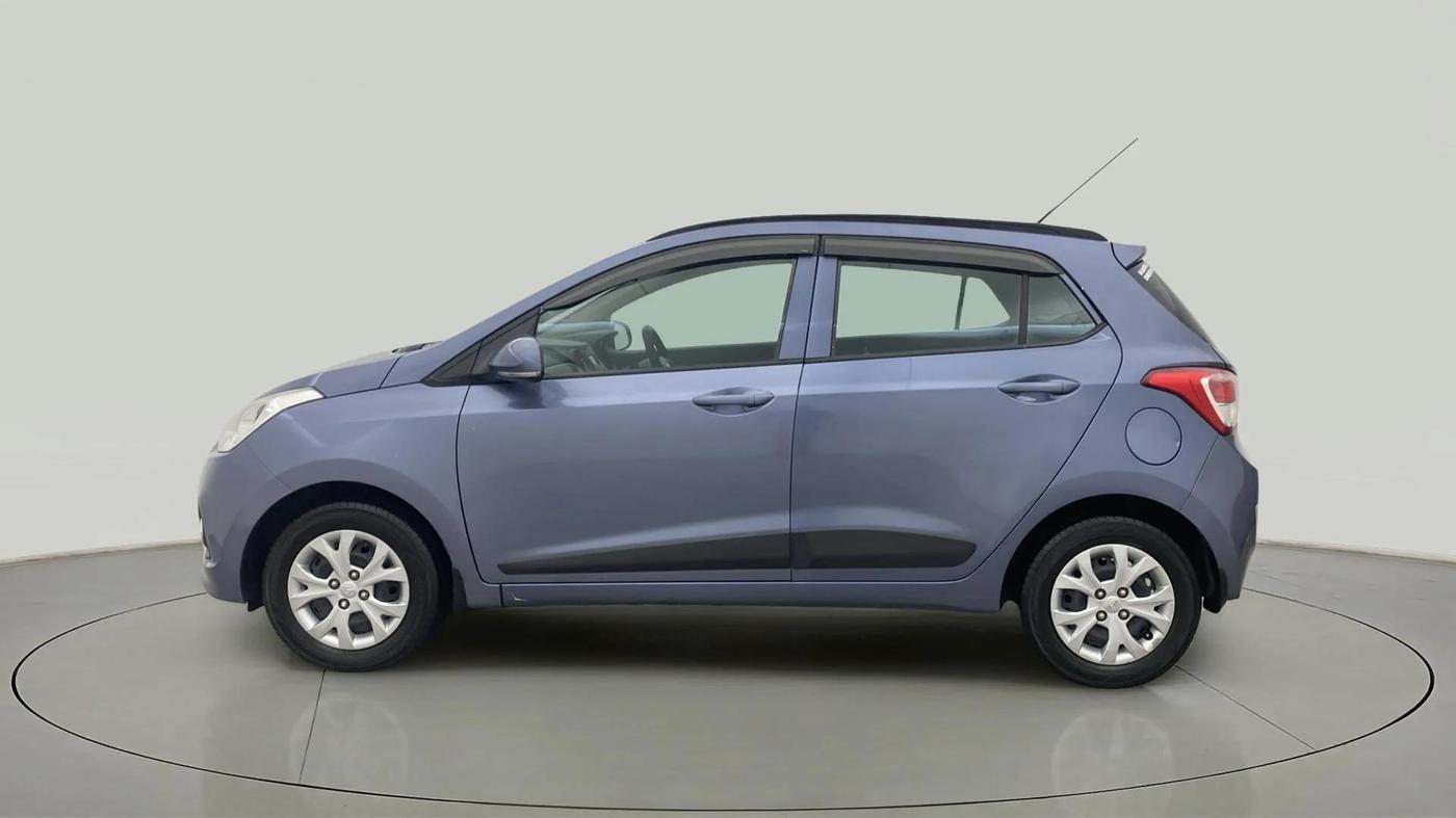 2016 Hyundai Grand i10 SPORTZ 1.2 KAPPA VTVT, Petrol, Manual, 38,659 km, Left Side