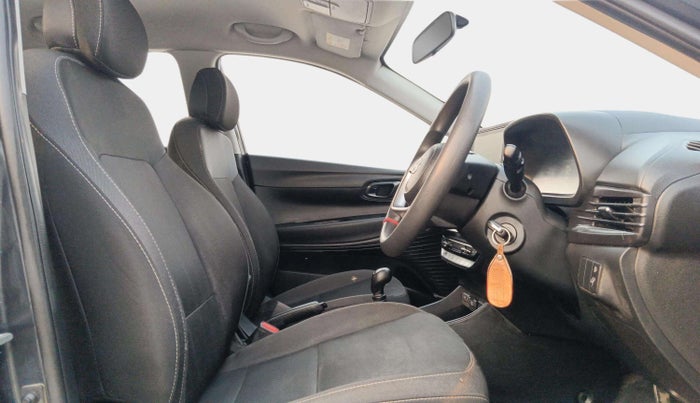 2022 Hyundai NEW I20 SPORTZ 1.2 MT, Petrol, Manual, 23,077 km, Right Side Front Door Cabin