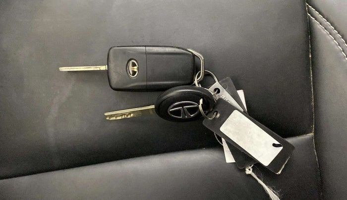 2023 Tata PUNCH ADVENTURE MT, Petrol, Manual, 20,225 km, Key Close Up