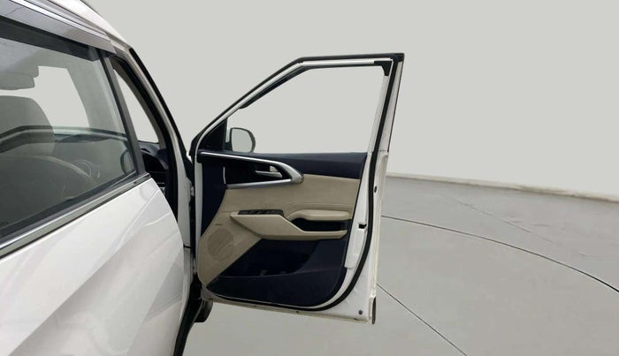 2022 KIA CARENS PRESTIGE PLUS 1.4 PETROL DCT 7 STR, Petrol, Automatic, 74,712 km, RHS Front Door