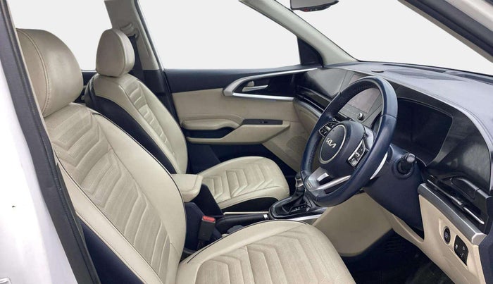 2022 KIA CARENS PRESTIGE PLUS 1.4 PETROL DCT 7 STR, Petrol, Automatic, 74,712 km, Right Side Front Door Cabin