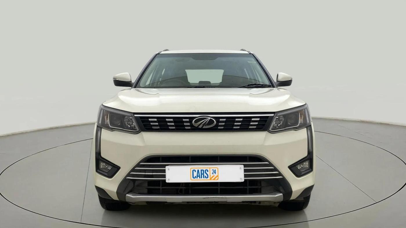 2021 Mahindra XUV300 W8 1.2 PETROL, Petrol, Manual, 23,196 km, Front