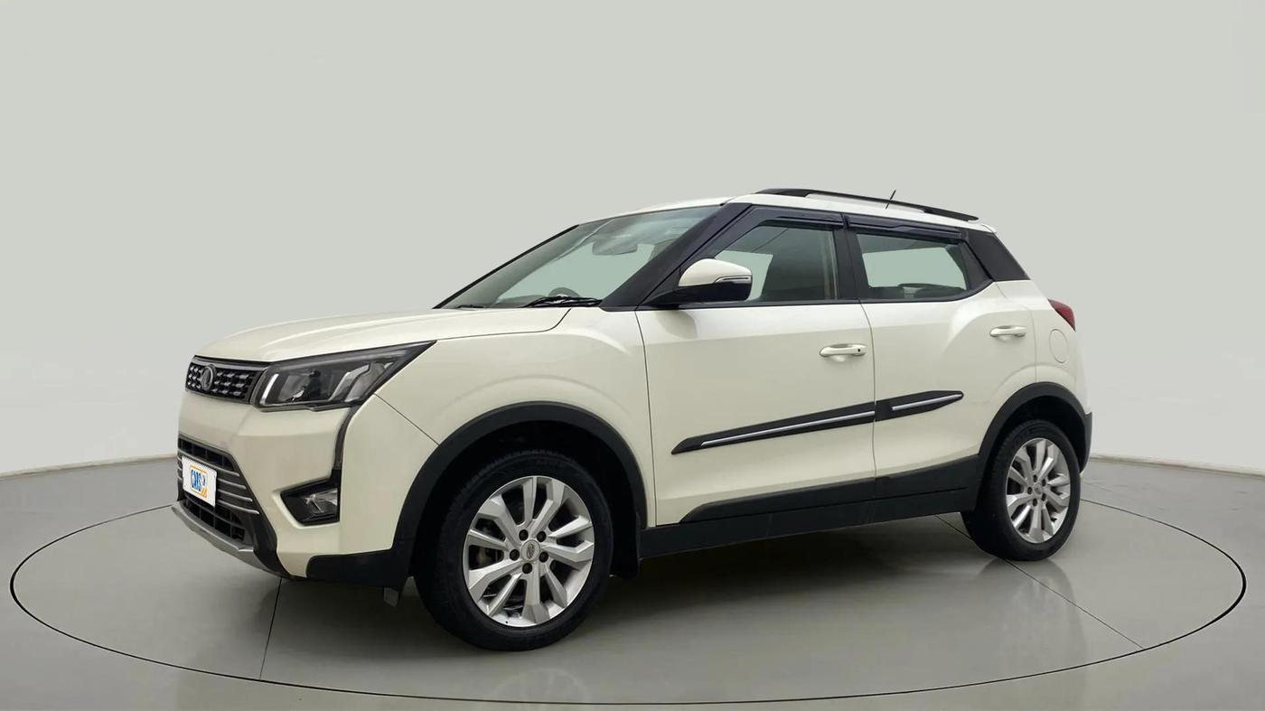 2021 Mahindra XUV300 W8 1.2 PETROL, Petrol, Manual, 23,196 km, Left Front Diagonal
