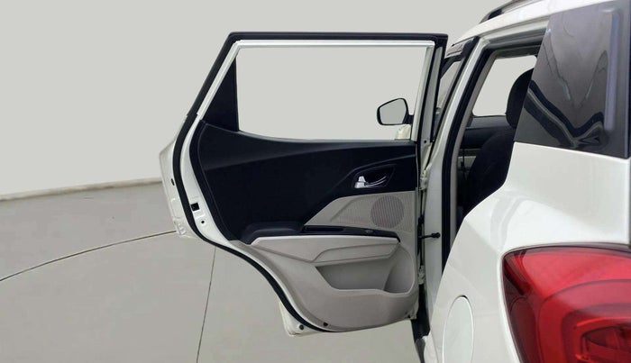 2021 Mahindra XUV300 W8 1.2 PETROL, Petrol, Manual, 23,196 km, LHS Rear Door