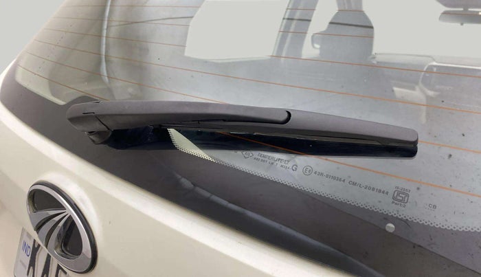 2021 Mahindra XUV300 W8 1.2 PETROL, Petrol, Manual, 23,196 km, Rear Wiper