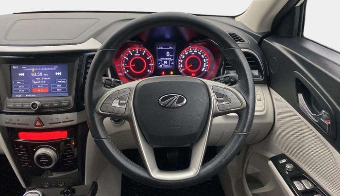 2021 Mahindra XUV300 W8 1.2 PETROL, Petrol, Manual, 23,196 km, Steering Wheel Close Up