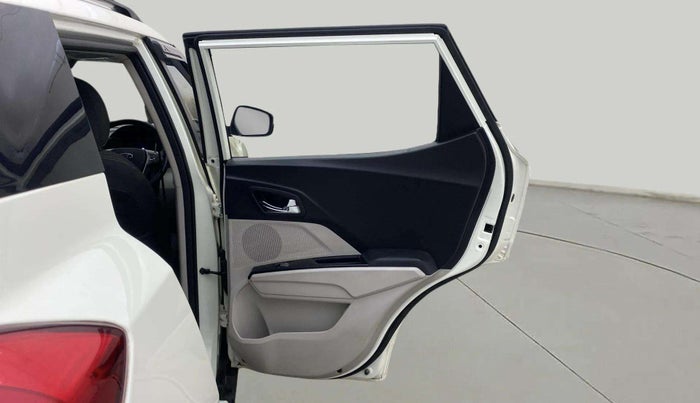 2021 Mahindra XUV300 W8 1.2 PETROL, Petrol, Manual, 23,196 km, RHS Rear Door