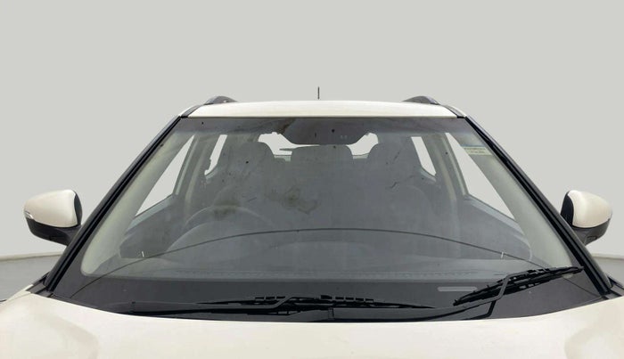 2021 Mahindra XUV300 W8 1.2 PETROL, Petrol, Manual, 23,196 km, Front Windshield