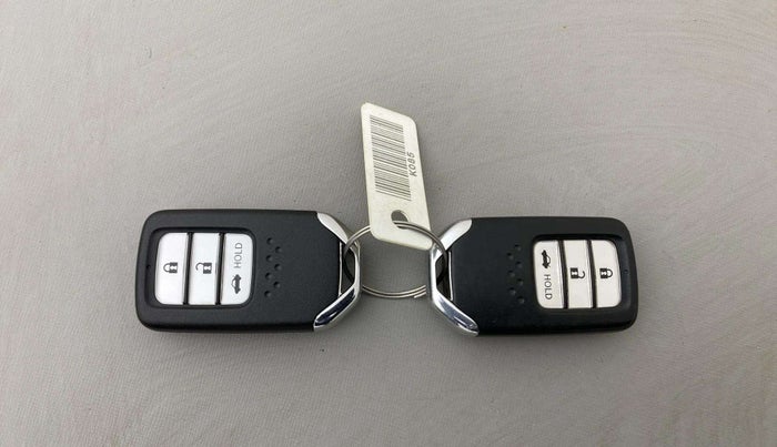 2021 Honda City 1.5L I-DTEC V, Diesel, Manual, 73,823 km, Key Close Up