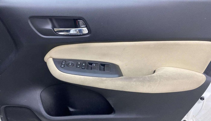 2021 Honda City 1.5L I-DTEC V, Diesel, Manual, 73,823 km, Driver Side Door Panels Control