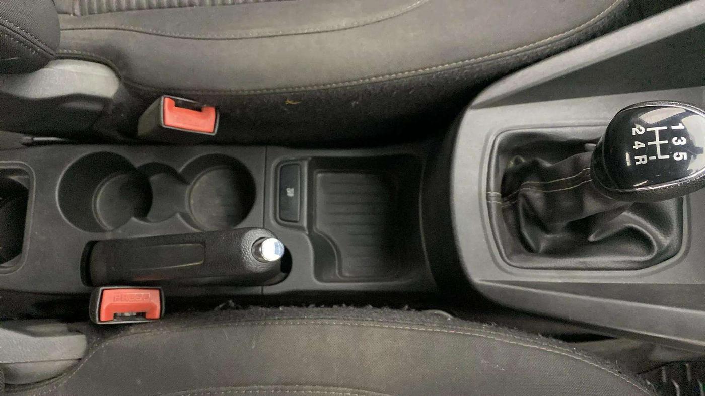 2021 Ford FREESTYLE TITANIUM PLUS 1.2 PETROL, Petrol, Manual, 42,217 km, Gear Lever