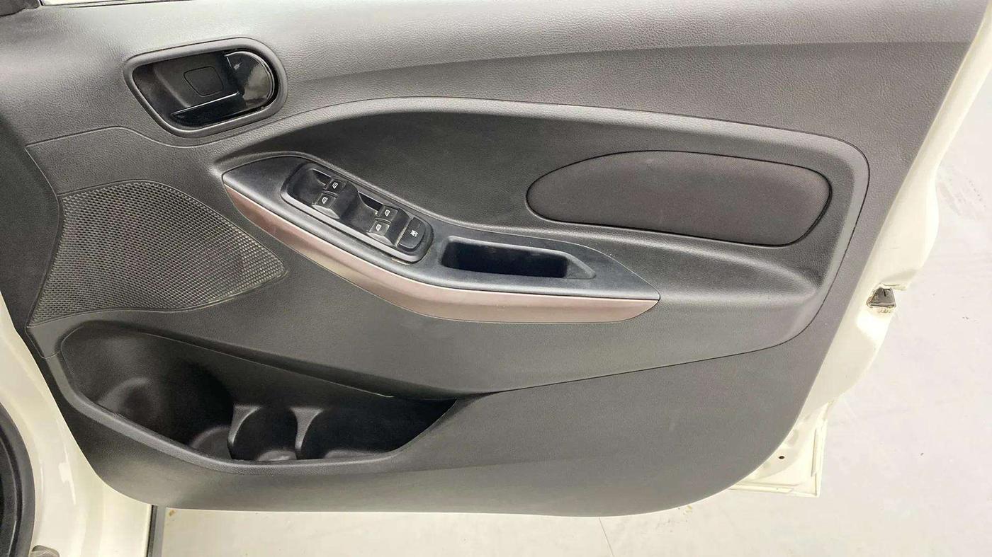2021 Ford FREESTYLE TITANIUM PLUS 1.2 PETROL, Petrol, Manual, 42,217 km, Driver Side Door Panels Control