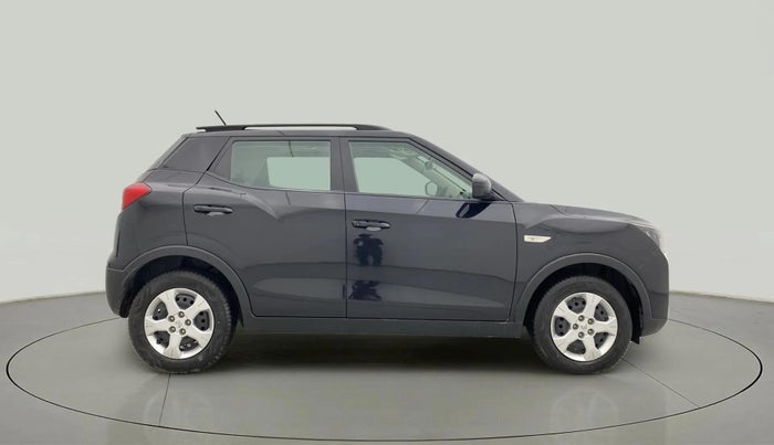 2023 Mahindra XUV300 W6 1.5 Sunroof Diesel, Diesel, Manual, 36,785 km, Right Side View
