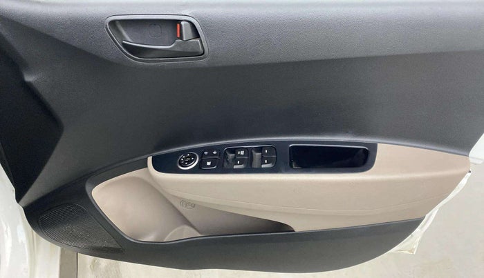 2018 Hyundai Grand i10 MAGNA 1.2 KAPPA VTVT, Petrol, Manual, 24,031 km, Driver Side Door Panels Control