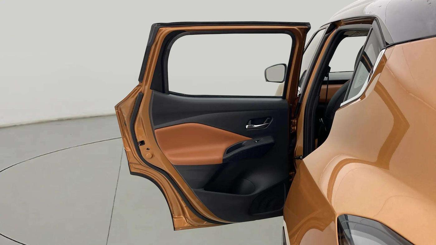2024 Nissan MAGNITE Tekna Plus B4D 1.0 Petrol AMT Dual Tone, Petrol, Automatic, 2,964 km, LHS Rear Door