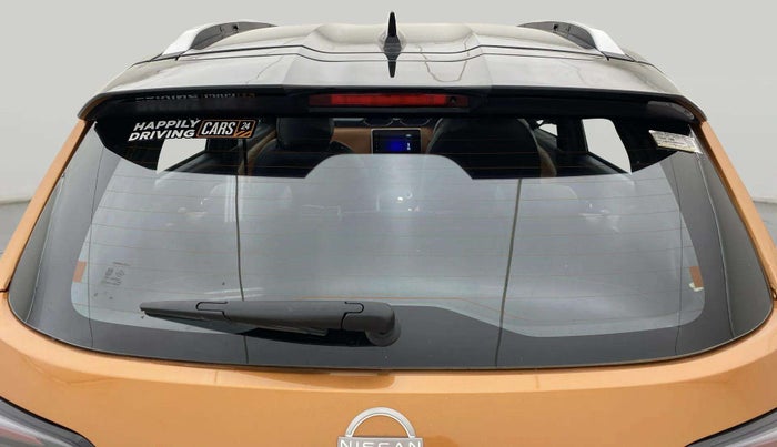 2024 Nissan MAGNITE Tekna Plus B4D 1.0 Petrol AMT Dual Tone, Petrol, Automatic, 2,794 km, Rear Windshield