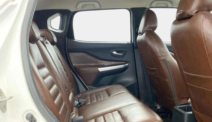 2022 Nissan MAGNITE XV MT, Petrol, Manual, 45,214 km, Right Side Rear Door Cabin