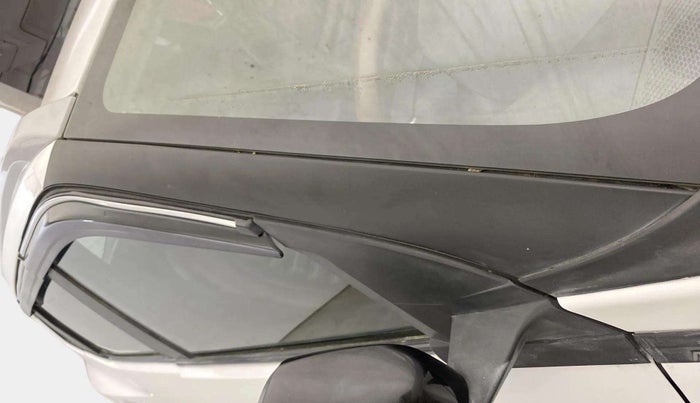 2022 Nissan MAGNITE XV MT, Petrol, Manual, 45,214 km, Right A pillar - Slightly dented