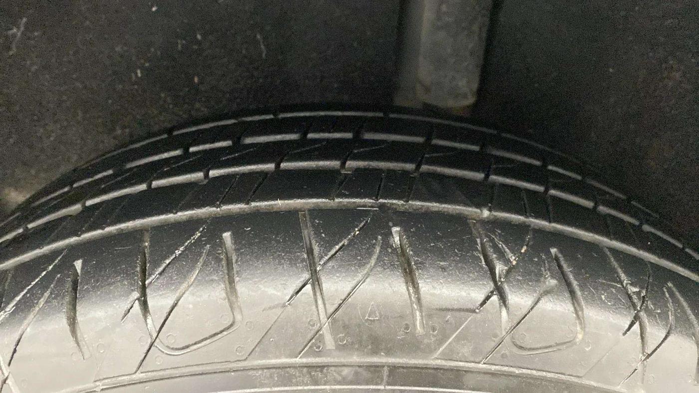 2019 Ford Ecosport TITANIUM 1.5L DIESEL, Diesel, Manual, 57,742 km, Left Rear Tyre Tread